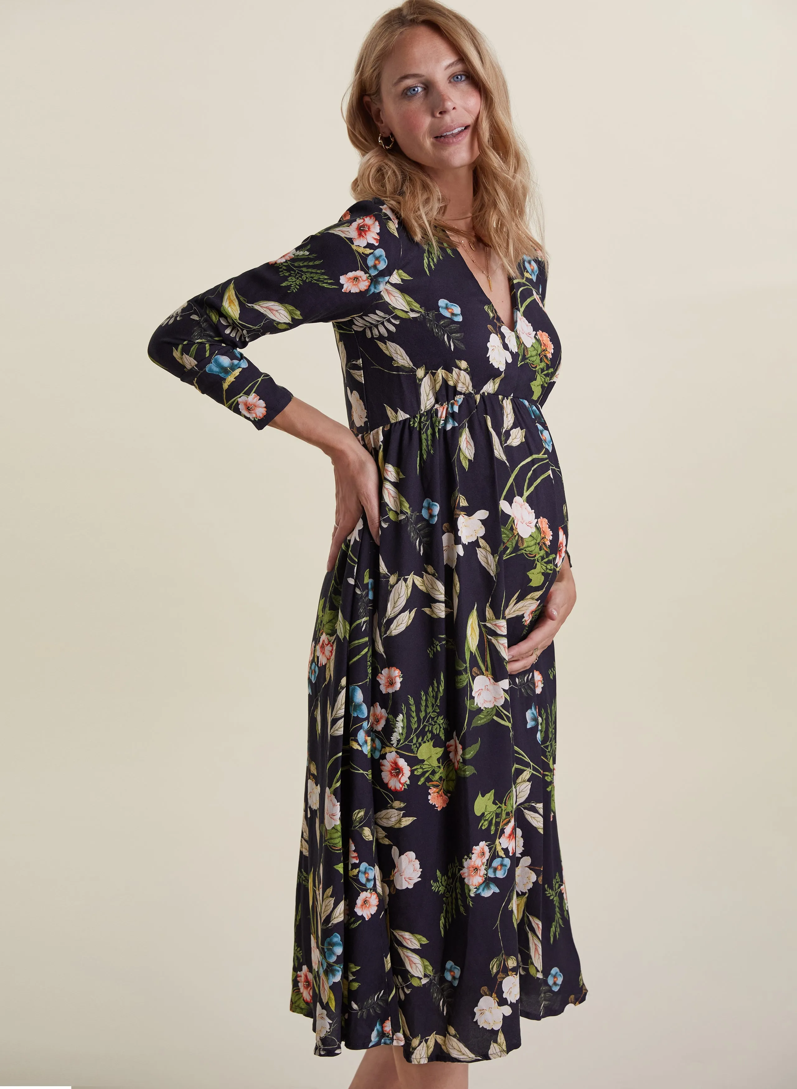 Aisha Maternity Dress with LENZING ECOVERO