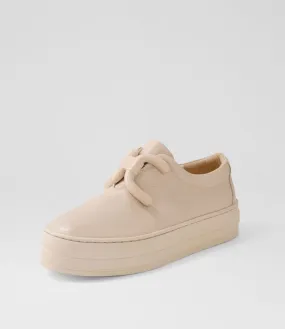 DJANGO & JULIETTE Shena Nude Leather Sneakers