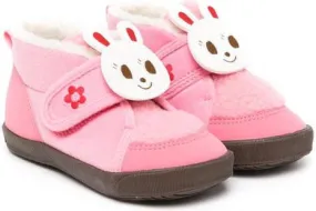 Miki House bunny-embellished sneakers Pink