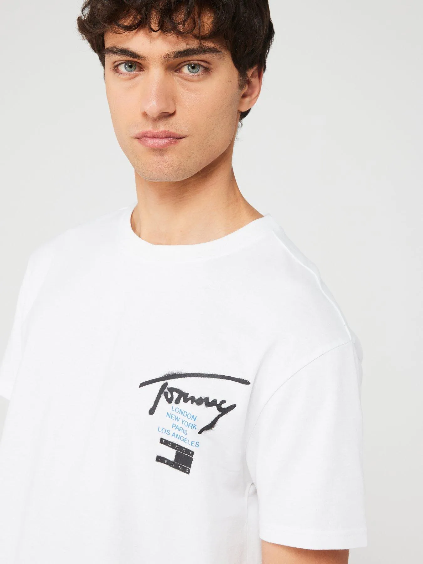 Tommy Jeans Regular Fit Graffiti Backprint Signature T-Shirt - White