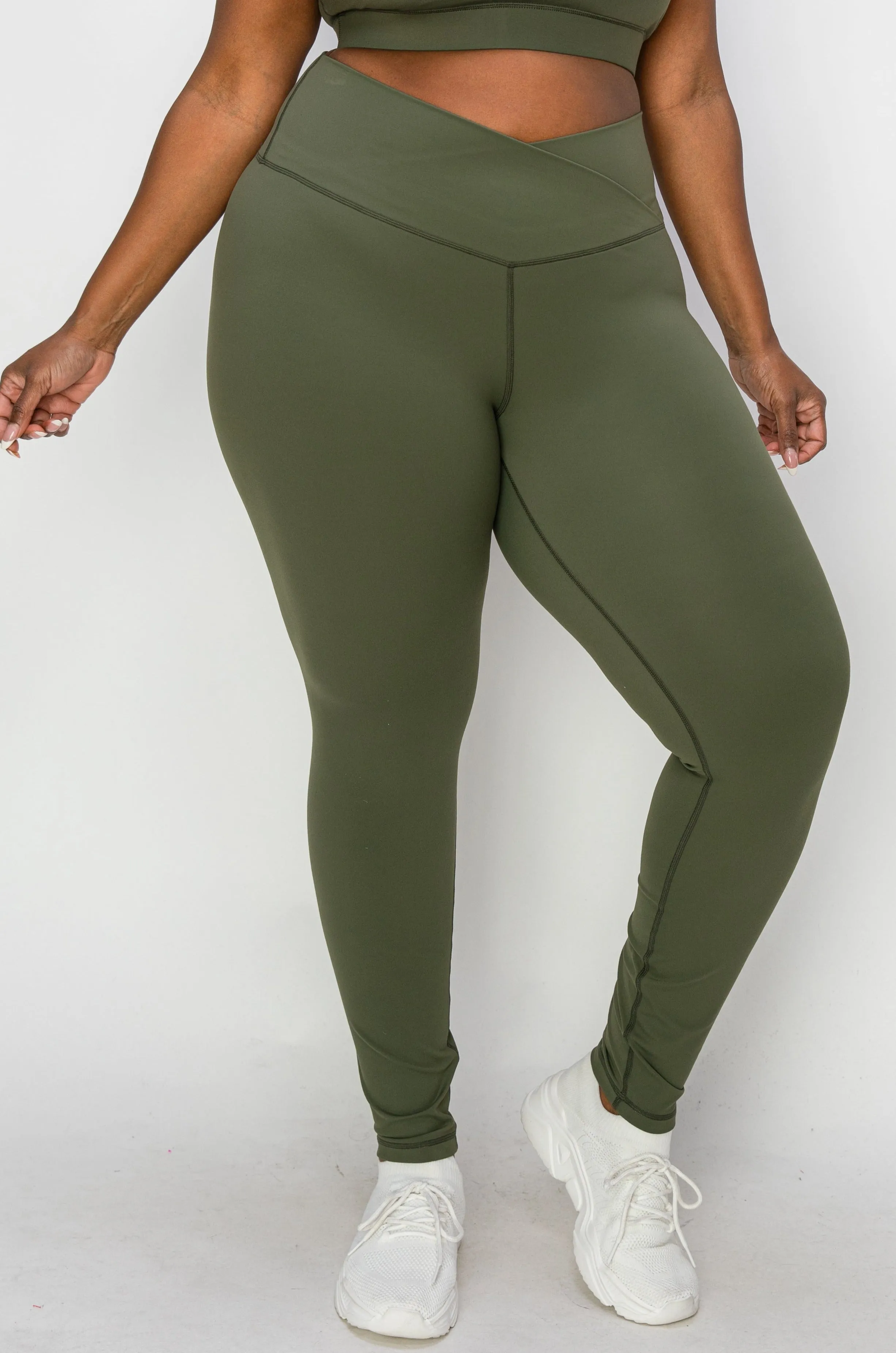 Women's Plus Size Crossover Waistband Active Leggings (XL Only)